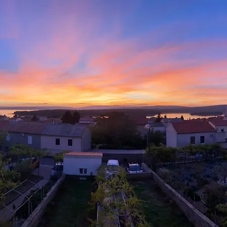 Olea Apartment *