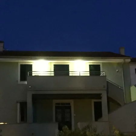 Olea Apartment *